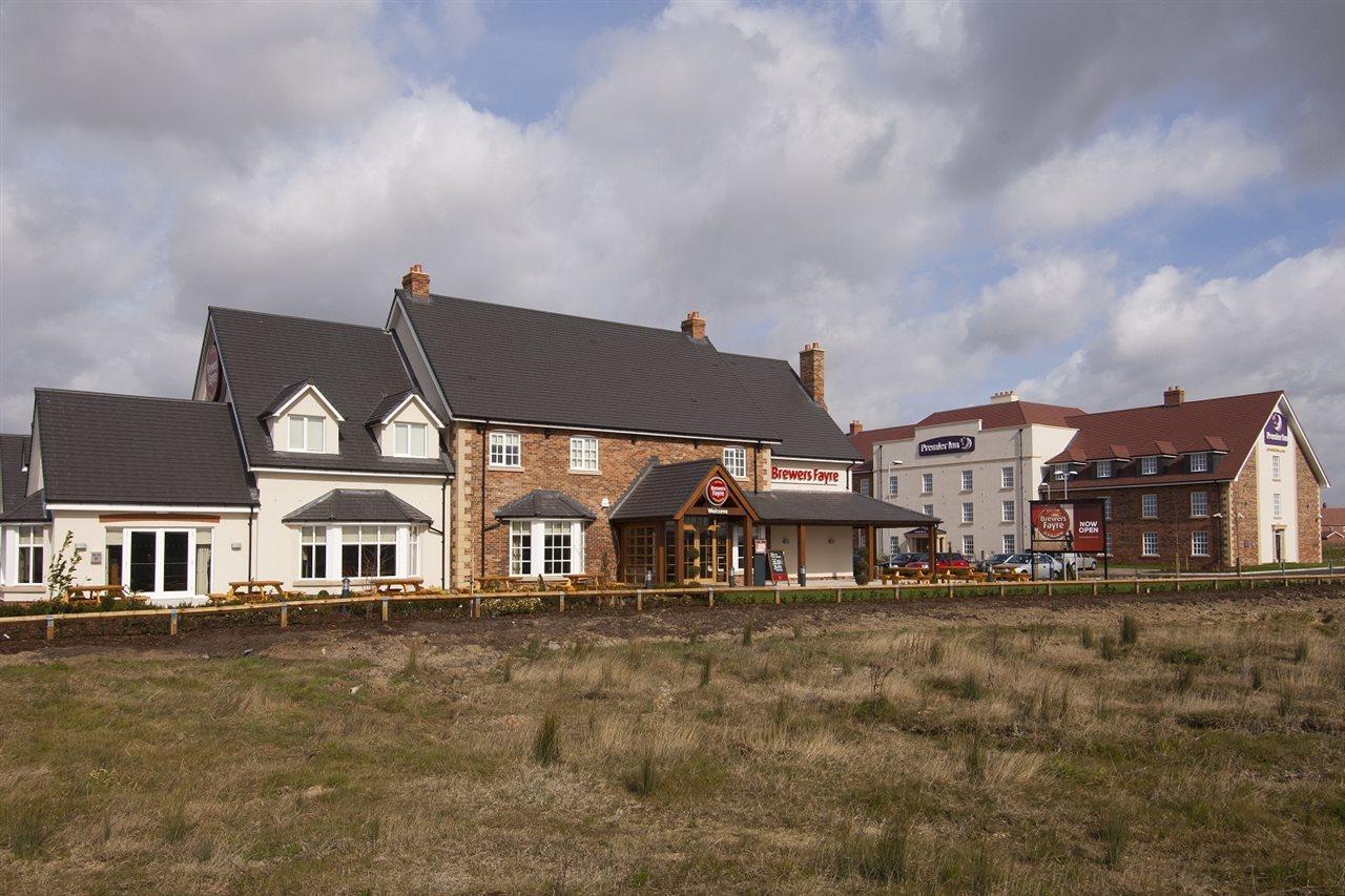 Premier Inn Bedford South Kempston エクステリア 写真