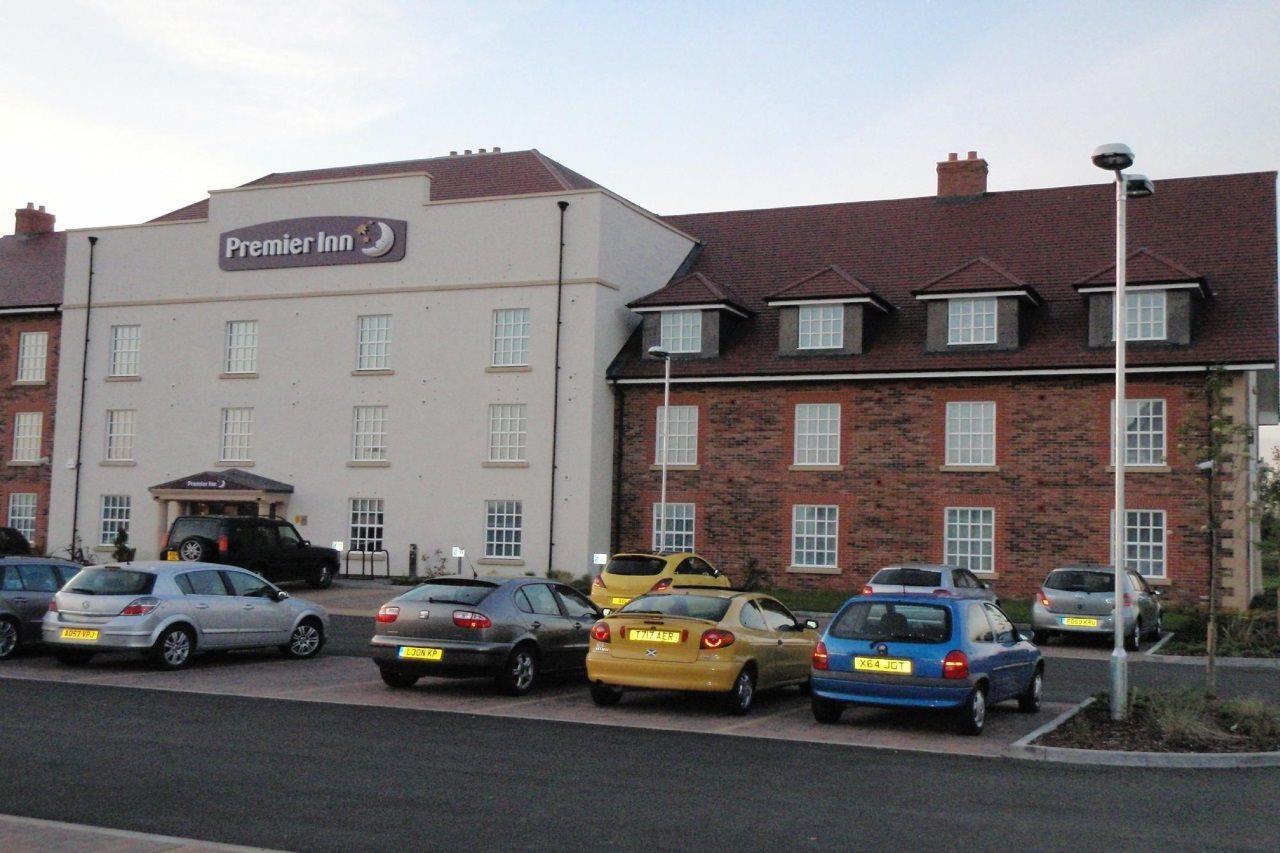 Premier Inn Bedford South Kempston エクステリア 写真